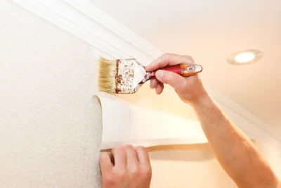 Pose de papier peint à Charbonnières — revêtements muraux et toiles de verre